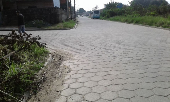 Imagem Terreno à Venda, 847 m² em Jd. Umuarama - Itanhaém Imagem Terreno à Venda, 847 m² em Jd. Umuarama - Itanhaém