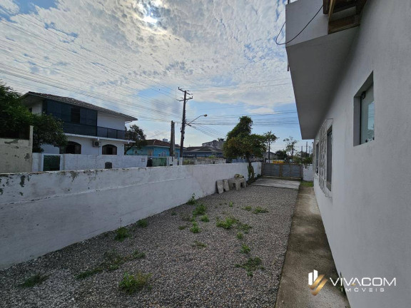 Imagem Casa com 2 Quartos à Venda, 56 m² em Rio Caveiras - Biguaçu Imagem Casa com 2 Quartos à Venda, 56 m² em Rio Caveiras - Biguaçu