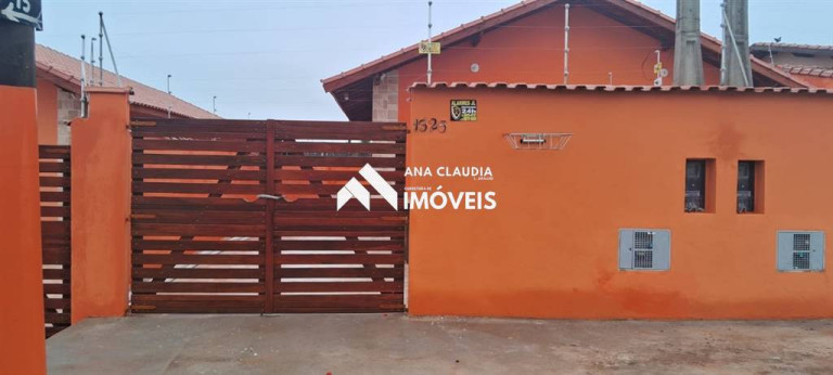 Imagem Casa com 2 Quartos à Venda, 50 m² em Jamaica - Itanhaem Imagem Casa com 2 Quartos à Venda, 50 m² em Jamaica - Itanhaem