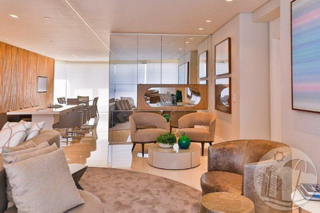 Imagem Apartamento com 4 Quartos à Venda, 254 m² em Centro - Balneário Camboriú Imagem Apartamento com 4 Quartos à Venda, 254 m² em Centro - Balneário Camboriú