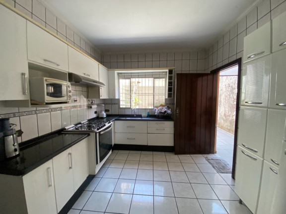 Imagem Sobrado com 3 Quartos à Venda, 140 m² em Vila Figueira - Suzano Imagem Sobrado com 3 Quartos à Venda, 140 m² em Vila Figueira - Suzano