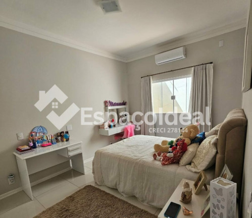 Imagem Casa com 3 Quartos à Venda, 206 m² em Jardim Itamaraty - Lençóis Paulista Imagem Casa com 3 Quartos à Venda, 206 m² em Jardim Itamaraty - Lençóis Paulista