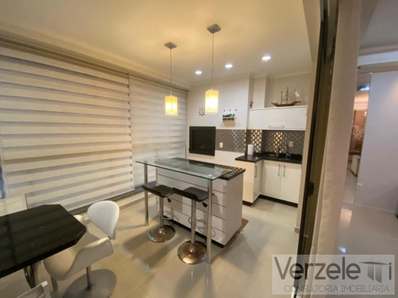 Imagem Apartamento com 4 Quartos à Venda, 287 m² em Meia Praia - Itapema