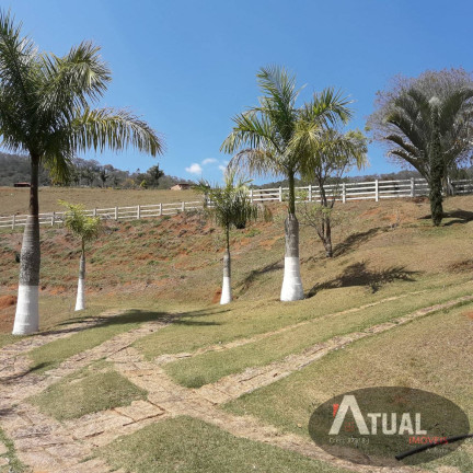 Imagem Chácara com 8 Quartos à Venda, 600 m² em Centro - Piracaia