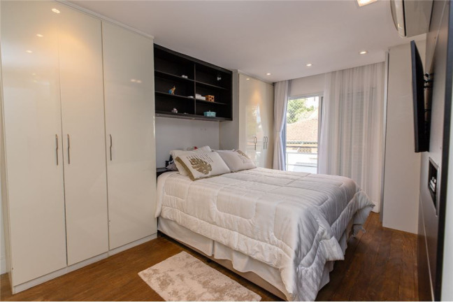 Imagem Casa com 2 Quartos à Venda, em Vila Sofia - São Paulo Imagem Casa com 2 Quartos à Venda, em Vila Sofia - São Paulo