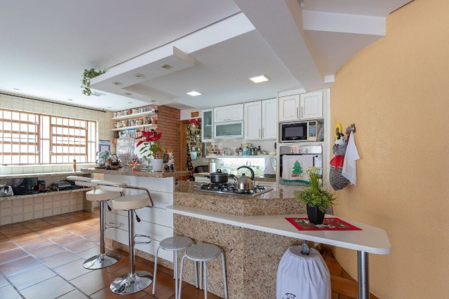 Imagem Casa com 4 Quartos à Venda, 725 m² em Vila Assunção - Porto Alegre Imagem Casa com 4 Quartos à Venda, 725 m² em Vila Assunção - Porto Alegre