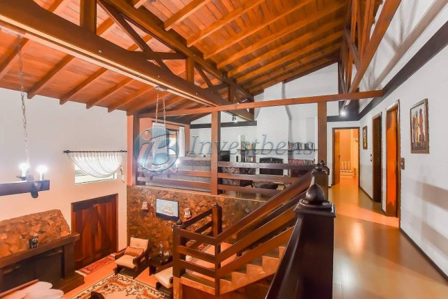 Imagem Casa com 5 Quartos à Venda, 480 m² em Ahú - Curitiba Imagem Casa com 5 Quartos à Venda, 480 m² em Ahú - Curitiba