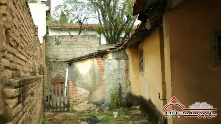 Imagem Casa com 2 Quartos à Venda, 140 m² em Centro - Jacareí Imagem Casa com 2 Quartos à Venda, 140 m² em Centro - Jacareí