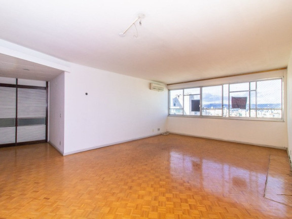 Imagem Apartamento com 3 Quartos à Venda, 174 m² em Centro Histórico - Porto Alegre Imagem Apartamento com 3 Quartos à Venda, 174 m² em Centro Histórico - Porto Alegre