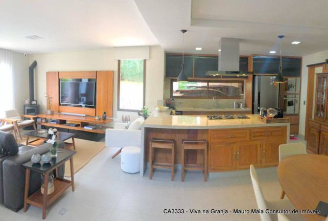 Imagem Casa de Condomínio com 3 Quartos à Venda, 907 m² em Chácara Dos Junqueiras - Carapicuíba