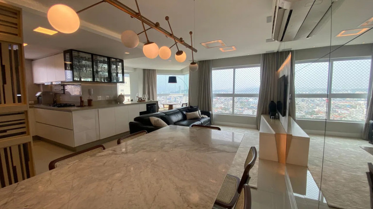Imagem Apartamento com 3 Quartos à Venda, 136 m² em Centro - Balneário Camboriú