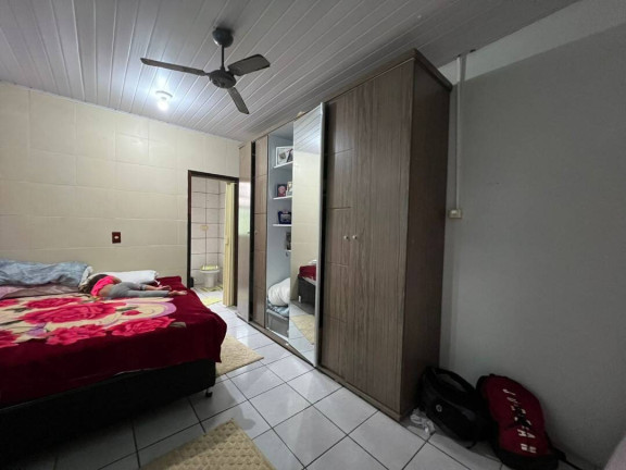 Imagem Casa com 3 Quartos à Venda, 180 m² em Centro - Balneário Barra Do Sul Imagem Casa com 3 Quartos à Venda, 180 m² em Centro - Balneário Barra Do Sul