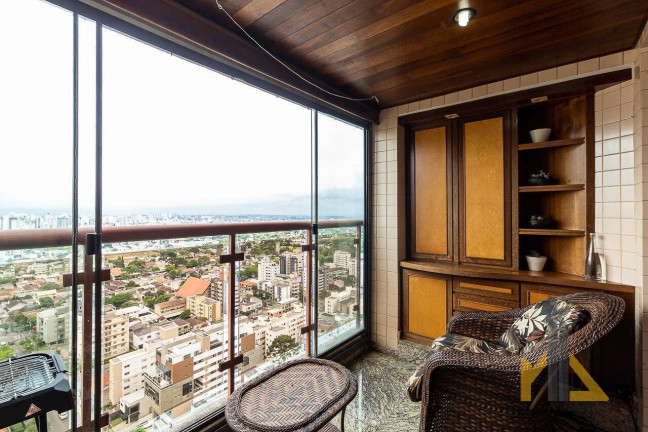 Imagem Casa com 3 Quartos à Venda, 127 m² em Bigorrilho - Curitiba