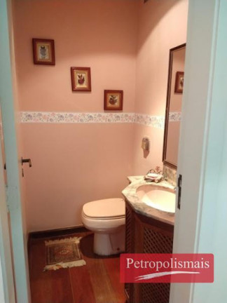 Imagem Apartamento com 3 Quartos à Venda, 118 m² em Valparaíso - Petrópolis Imagem Apartamento com 3 Quartos à Venda, 118 m² em Valparaíso - Petrópolis