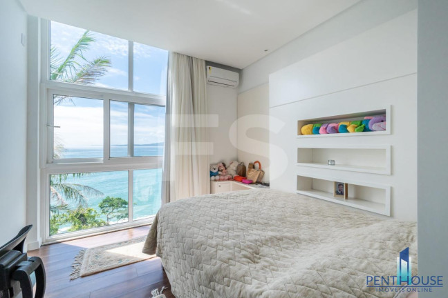 Imagem Casa com 5 Quartos à Venda, 850 m² em Praia Do Estaleirinho - Balneário Camboriú Imagem Casa com 5 Quartos à Venda, 850 m² em Praia Do Estaleirinho - Balneário Camboriú