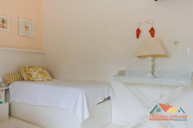 Imagem Casa com 6 Quartos à Venda,  em Massaguaçu - Caraguatatuba