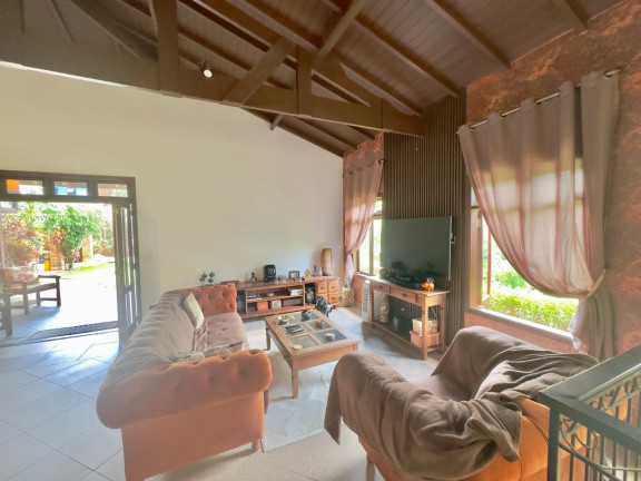 Imagem Casa com 3 Quartos à Venda, 300 m² em Parque Das Artes - Embu Das Artes Imagem Casa com 3 Quartos à Venda, 300 m² em Parque Das Artes - Embu Das Artes
