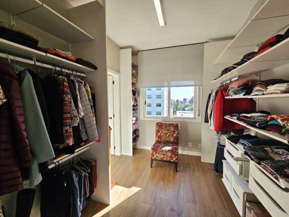 Imagem Apartamento com 3 Quartos à Venda, 166 m² em São João - Porto Alegre Imagem Apartamento com 3 Quartos à Venda, 166 m² em São João - Porto Alegre