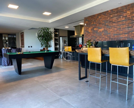 Imagem Casa com 3 Quartos à Venda, 671 m² em América - Joinville