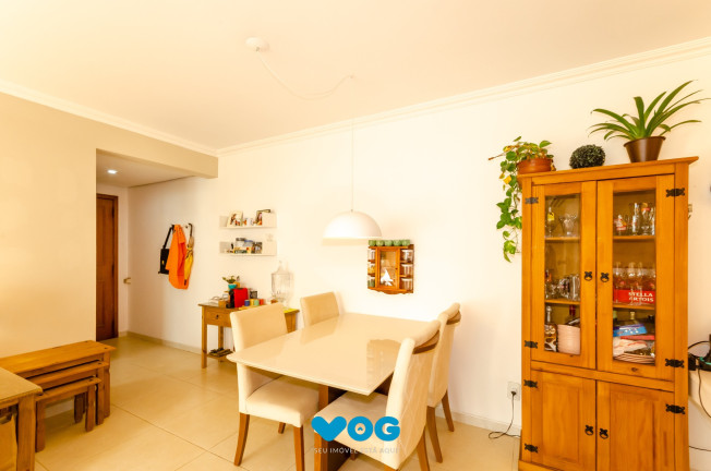 Imagem Imóvel com 3 Quartos à Venda, 127 m² em Petrópolis - Porto Alegre Imagem Imóvel com 3 Quartos à Venda, 127 m² em Petrópolis - Porto Alegre