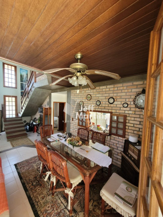 Imagem Casa com 3 Quartos à Venda, 218 m² em Campeche - Florianópolis Imagem Casa com 3 Quartos à Venda, 218 m² em Campeche - Florianópolis