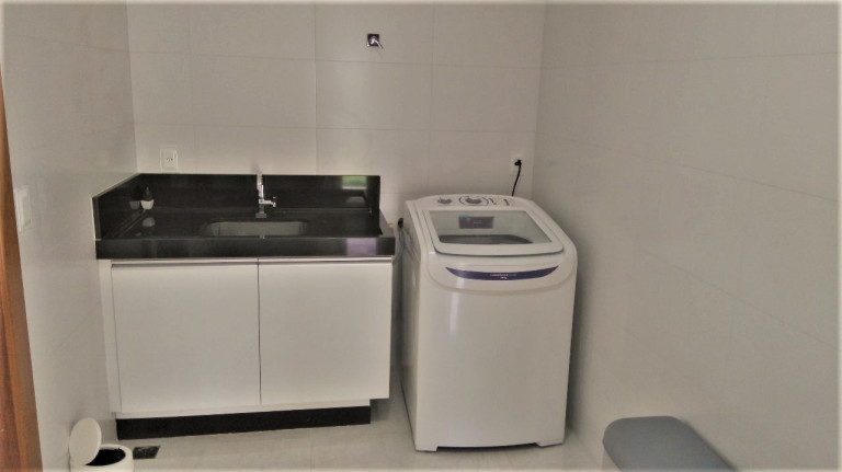 Imagem Imóvel com 3 Quartos à Venda, 2.000 m²