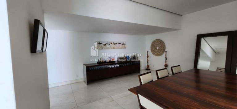 Imagem Cobertura com 4 Quartos à Venda, 600 m² em Copacabana - Rio De Janeiro Imagem Cobertura com 4 Quartos à Venda, 600 m² em Copacabana - Rio De Janeiro