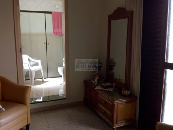 Imagem Casa com 4 Quartos à Venda, 300 m² em Mirandópolis - São Paulo
