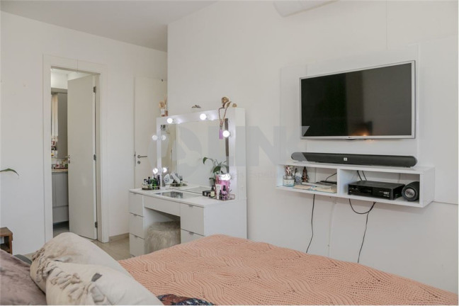 Imagem Apartamento com 2 Quartos à Venda, 58 m² em Passo Da Areia - Porto Alegre