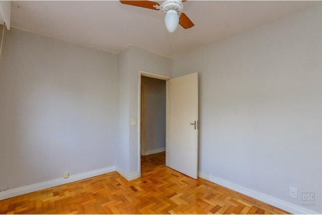 Imagem Imóvel com 2 Quartos à Venda, 70 m² em Santana - Porto Alegre Imagem Imóvel com 2 Quartos à Venda, 70 m² em Santana - Porto Alegre
