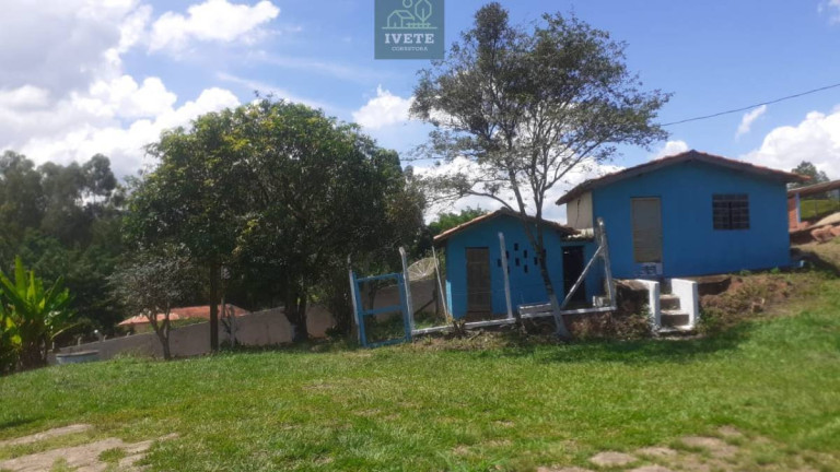 Imagem Casa com 3 Quartos à Venda, 3.000 m² Imagem Casa com 3 Quartos à Venda, 3.000 m²