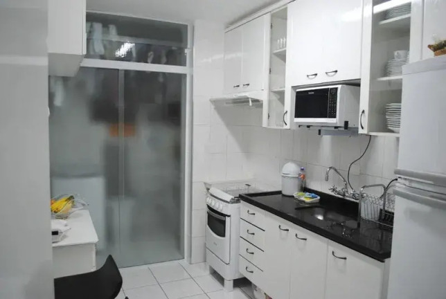 Imagem Apartamento com 2 Quartos à Venda, 71 m²