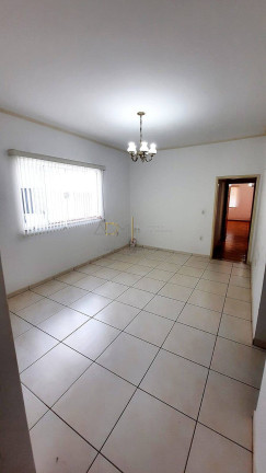 Imagem Casa com 3 Quartos à Venda, 242 m² em Centro - Botucatu Imagem Casa com 3 Quartos à Venda, 242 m² em Centro - Botucatu