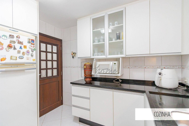 Imagem Casa com 3 Quartos à Venda, 189 m² em Cachoeira - Curitiba