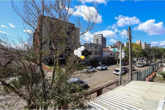 Imagem Casa com 5 Quartos à Venda, 253 m² em Santana - Porto Alegre Imagem Casa com 5 Quartos à Venda, 253 m² em Santana - Porto Alegre