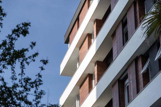 Imagem Imóvel com 3 Quartos à Venda, em Menino Deus - Porto Alegre Imagem Imóvel com 3 Quartos à Venda, em Menino Deus - Porto Alegre