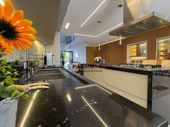 Imagem Casa com 6 Quartos à Venda, 380 m² em Riviera Módulo 16 - Bertioga Imagem Casa com 6 Quartos à Venda, 380 m² em Riviera Módulo 16 - Bertioga