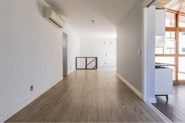 Imagem Imóvel com 2 Quartos à Venda, 134 m² em Higienópolis - Porto Alegre Imagem Imóvel com 2 Quartos à Venda, 134 m² em Higienópolis - Porto Alegre