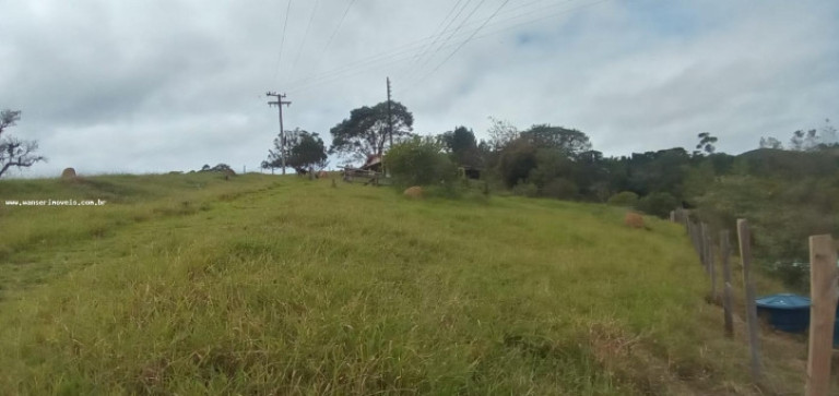 Imagem Chácara à Venda, em Centro - Paraibuna Imagem Chácara à Venda, em Centro - Paraibuna