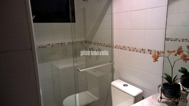 Imagem Apartamento com 3 Quartos à Venda, 205 m² em Vila Nova Conceição - São Paulo Imagem Apartamento com 3 Quartos à Venda, 205 m² em Vila Nova Conceição - São Paulo