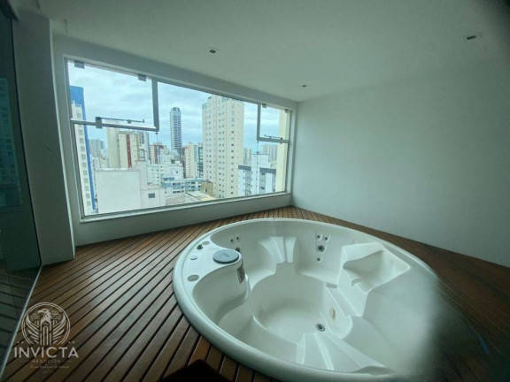 Imagem Apartamento com 3 Quartos à Venda, 121 m² em Centro - Balneário Camboriú Imagem Apartamento com 3 Quartos à Venda, 121 m² em Centro - Balneário Camboriú