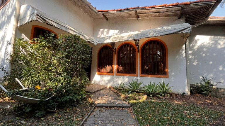 Imagem Casa com 4 Quartos à Venda, 400 m² em Alto De Pinheiros - São Paulo Imagem Casa com 4 Quartos à Venda, 400 m² em Alto De Pinheiros - São Paulo