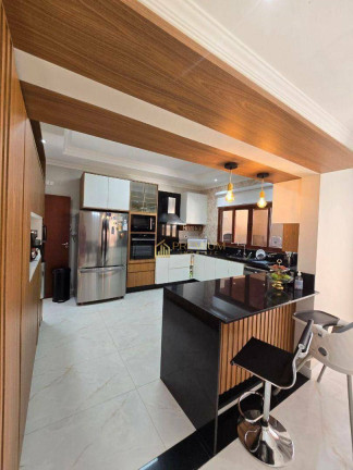 Imagem Sobrado com 3 Quartos à Venda, 265 m² em Urbanova - São José Dos Campos