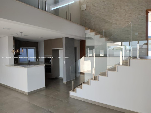 Imagem Casa com 3 Quartos à Venda, 221 m² em Jardim D`icarai - Salto