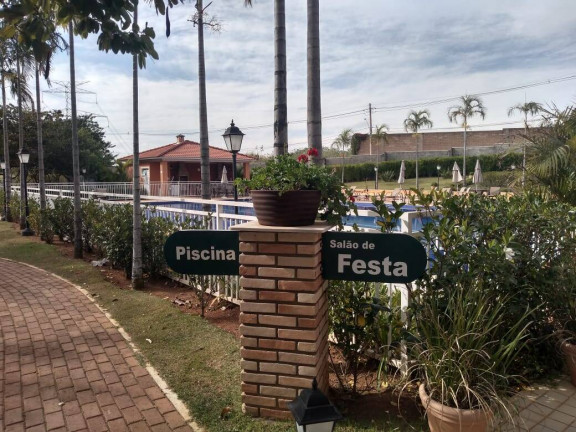 Imagem Casa com 2 Quartos à Venda, em Medeiros - Jundiaí Imagem Casa com 2 Quartos à Venda, em Medeiros - Jundiaí