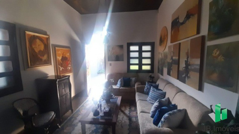Imagem Casa com 3 Quartos à Venda, 180 m² em Cândida Câmara - Montes Claros Imagem Casa com 3 Quartos à Venda, 180 m² em Cândida Câmara - Montes Claros