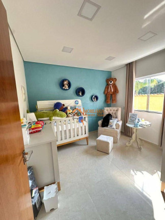 Imagem Sobrado com 3 Quartos à Venda, 300 m² em Pindorama - Mogi Das Cruzes Imagem Sobrado com 3 Quartos à Venda, 300 m² em Pindorama - Mogi Das Cruzes