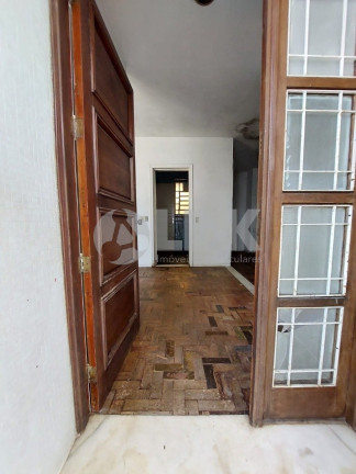 Imagem Casa com 2 Quartos à Venda, 142 m² em Três Figueiras - Porto Alegre Imagem Casa com 2 Quartos à Venda, 142 m² em Três Figueiras - Porto Alegre