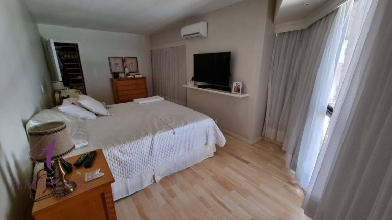 Imagem Apartamento com 4 Quartos à Venda, 310 m² em Barra Da Tijuca - Rio De Janeiro