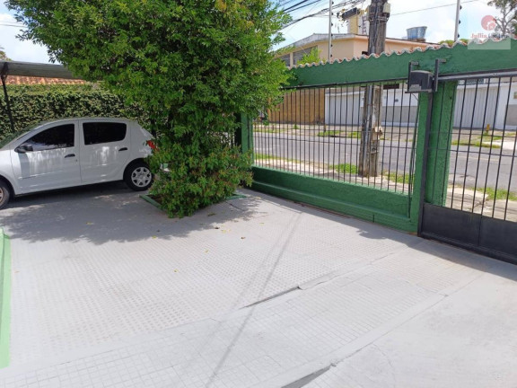 Imagem Casa com 4 Quartos à Venda, 200 m² Imagem Casa com 4 Quartos à Venda, 200 m²